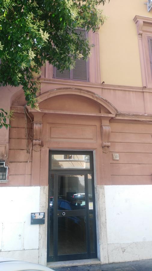 A 2 Passi Dai Musei Luxury Guest House Roma Exterior foto